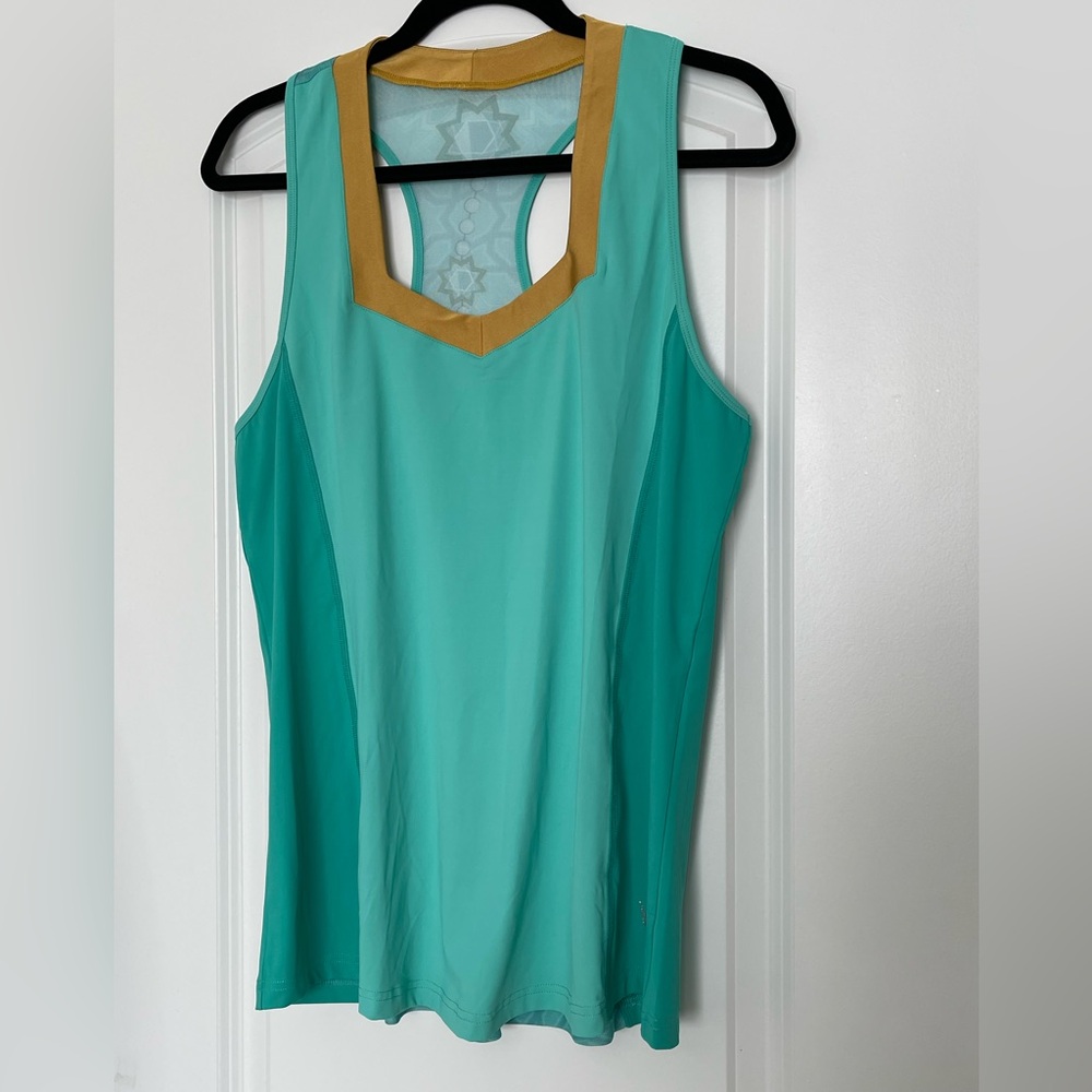 EUC Crowned Athletic Arabian Nights Flow Tank - L